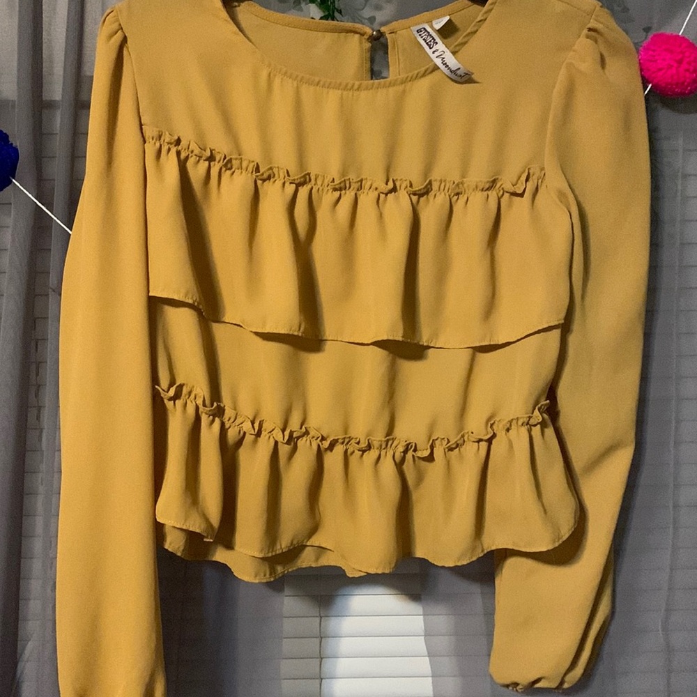 Gold top- never worn